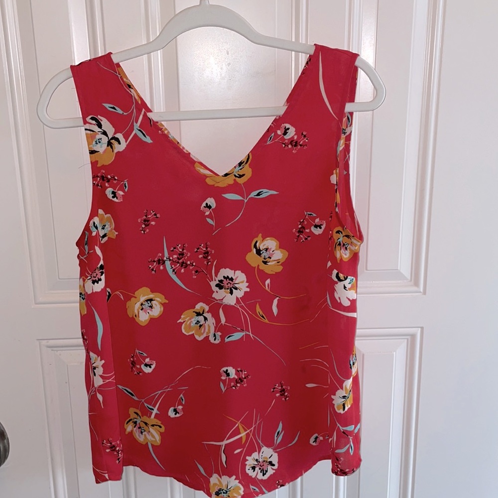 Coral v-Neck Sleeveless Shell - Picture 1 of 3